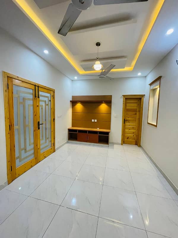 Beautiful 4 Marla Brand New House Near Main Road Available For Sale 11