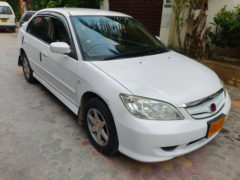 Honda Civic EXi 2004 manual outclass condition 2