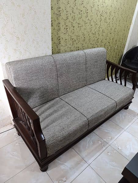 5 Seater New Sofa Set For Sale 3