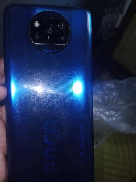 Poco x3  screen pa camera ke nechay Thora SA nishaan hai baaki ok hai 2