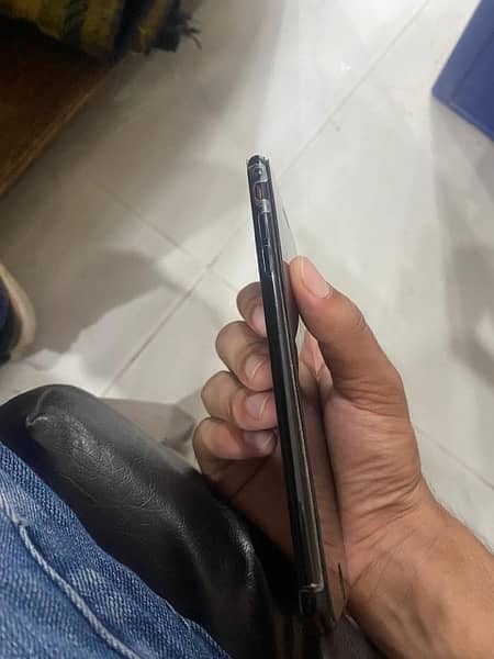 I phone 7plus 128  non pta 4