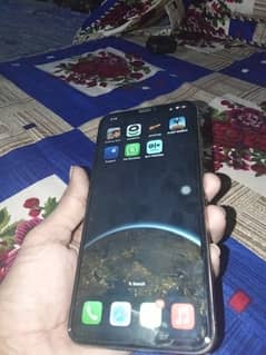 IPhone xs max mis wakr koi bi sim pta nihi ha bus msi wakr kr rahe ha