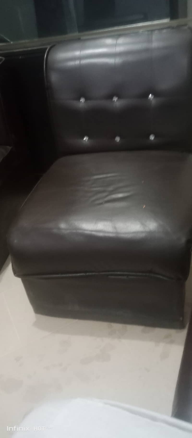 5 single seats sofa for sale urgent 5