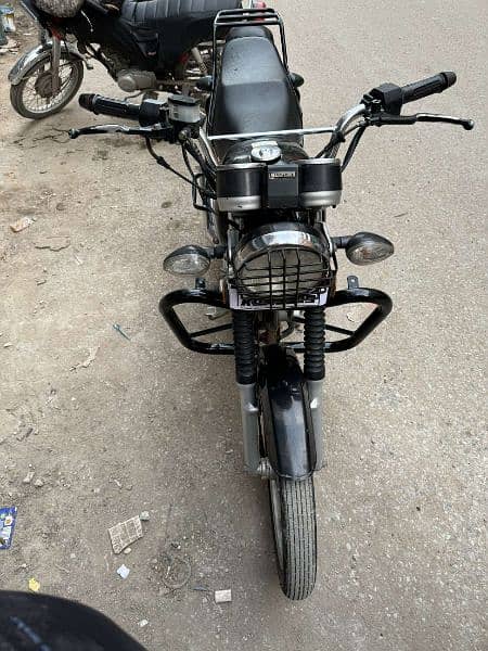 suzuki gs 150 1