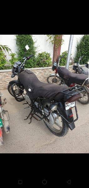 Suzuki 150 SE 3