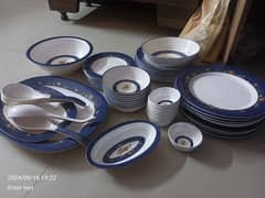 beautiful imported plastic dinner set 64 pieces