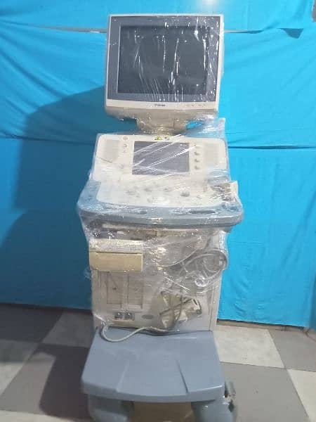 Ultrasounds Machines For Sale | Toshiba Aplio| Siemens | Zonare z one 1