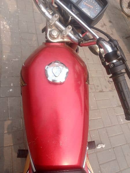 Honda 125 Good Condition 5