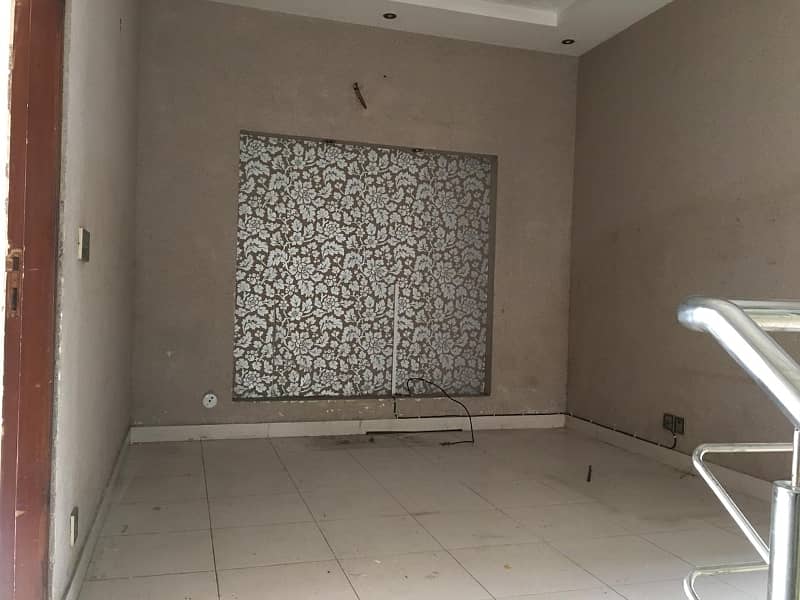 5 Marla Full House 3 Bed Tv lounge Kitchen Available for rent in DHA Phase 5 7