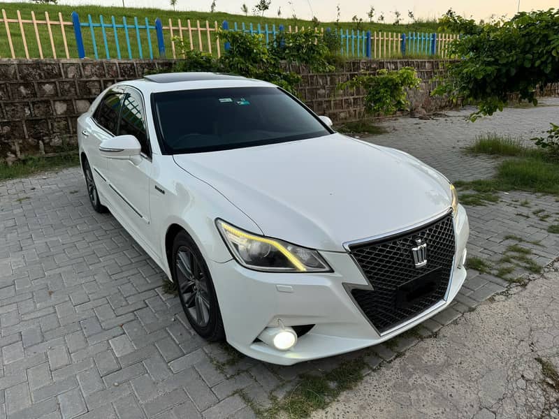 Toyota Crown 2013  Athlete G Package 1