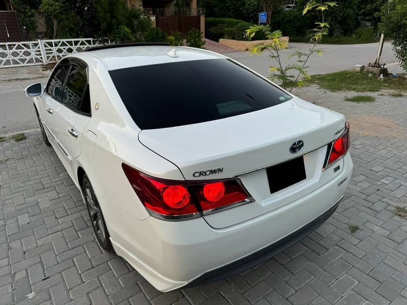 Toyota Crown 2013  Athlete G Package 4