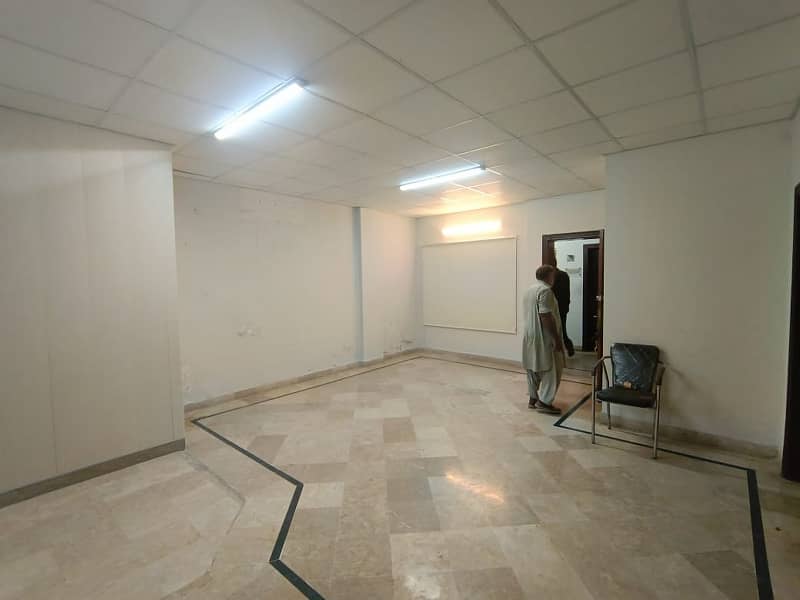 1100 Sqft Main Double Located 1st Floor Office Available For Rent Located In I-8 Markaz 2