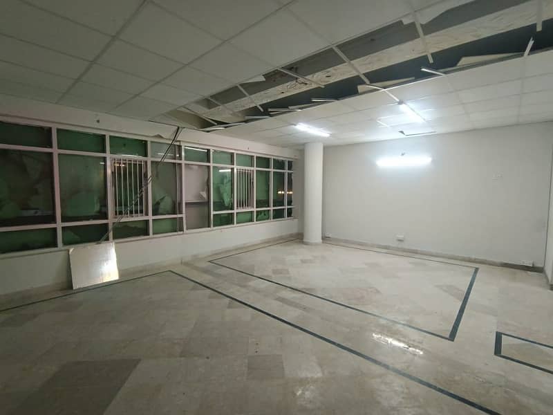 1100 Sqft Main Double Located 1st Floor Office Available For Rent Located In I-8 Markaz 4