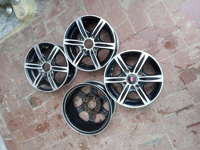 Alloy Wheels R13" . . . 3