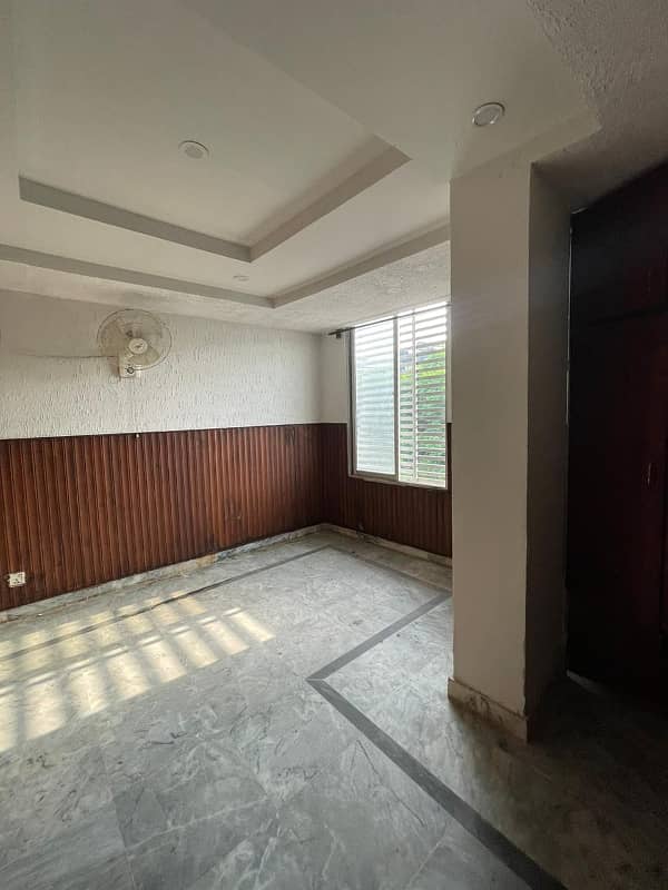 2 bedrooms Flat For Rent In Bahria Square phase 7 7