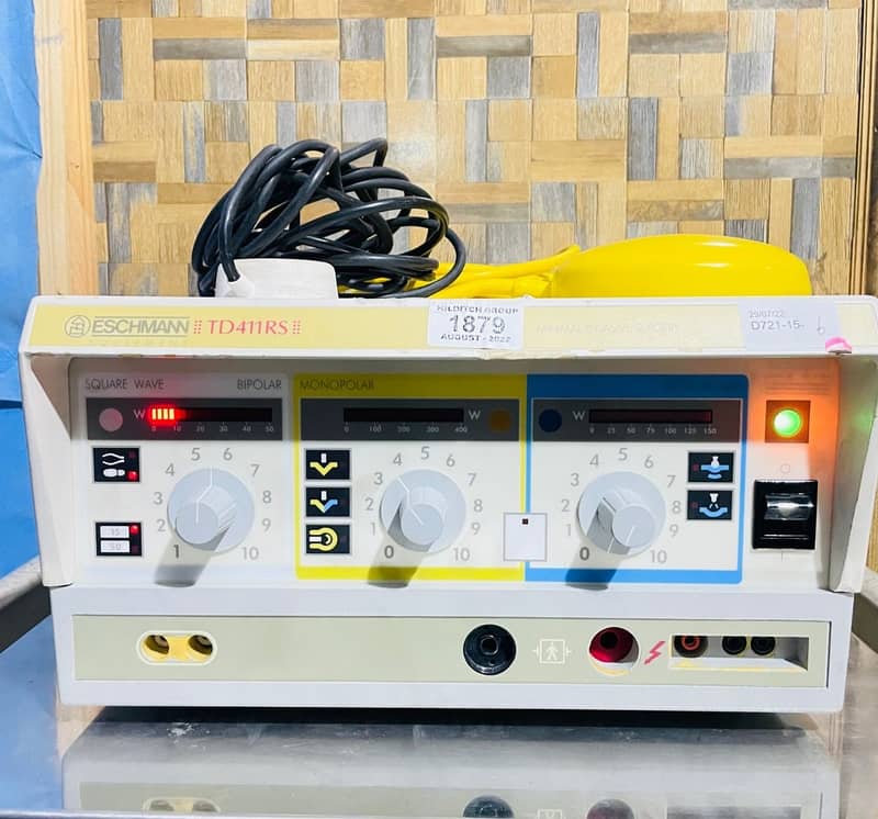 Diathermy Machine Unit | Eschmann TD 411 RS Electrosurgery Unit 0