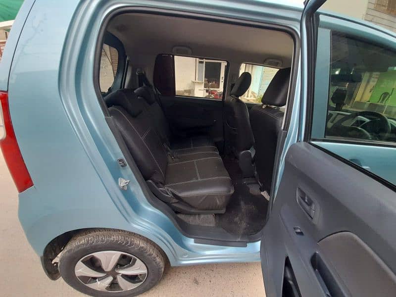 Wagonr In Extra Ordinary Condition 15