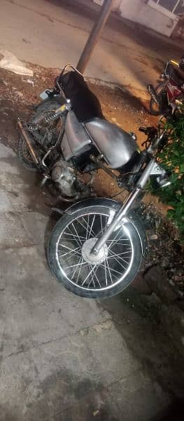 Metro 70 used bike in good condition, Registration No Islamabad 0