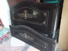 Queen size wooden bed  urgently sale