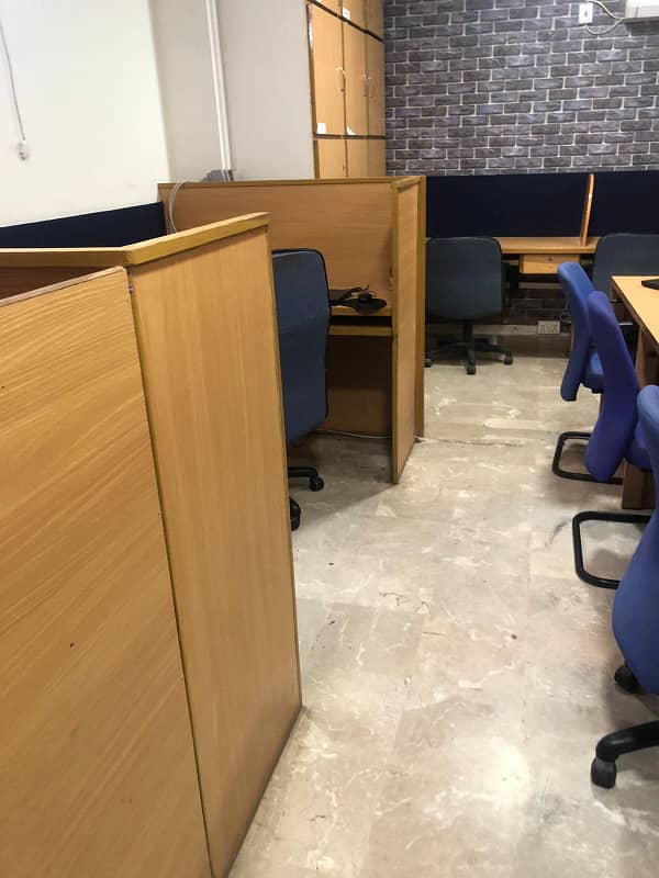 1570 sq ft semi furnished office at Corporate and well standard building with huge car parking 3