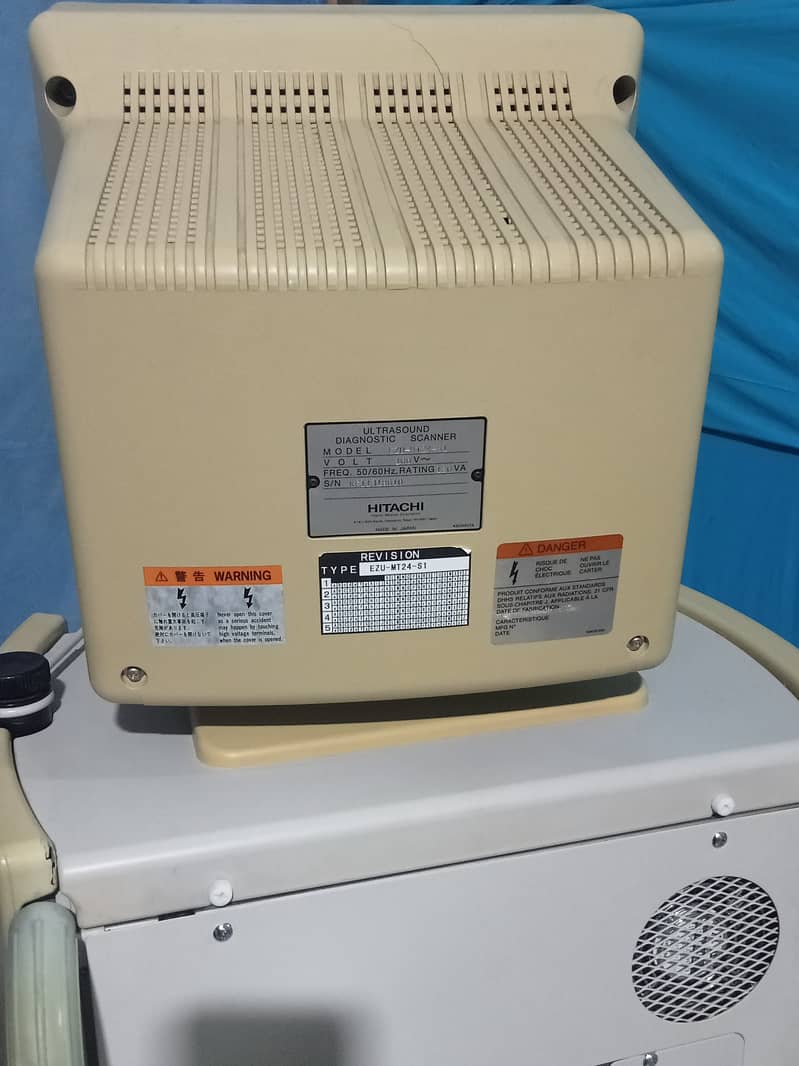 Ultrasounds Machines For Sale | Toshiba Aplio| Siemens | Zonare z one 11