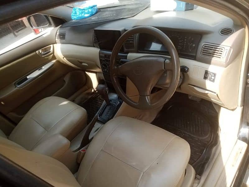 Toyota Corolla Altis 2005 4