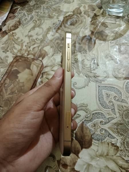 IPhone 12 Pro 4