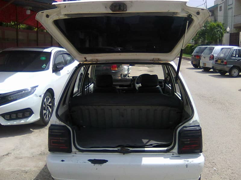 MEHRAN VXR 2010(DUPLICATE FILE) WHITE GOOD ORIGINAL CONDITION 18