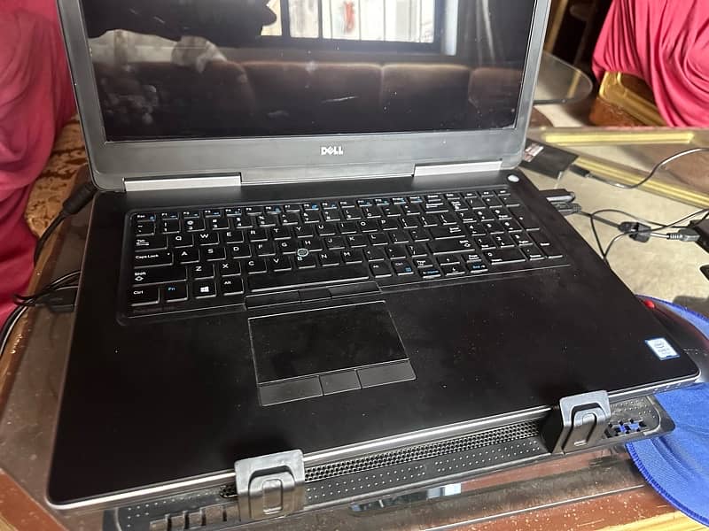 Dell precision 7720 core i7 7th gen 3