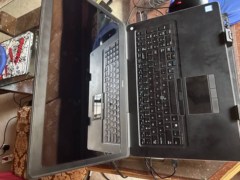 Dell precision 7720 core i7 7th gen 4