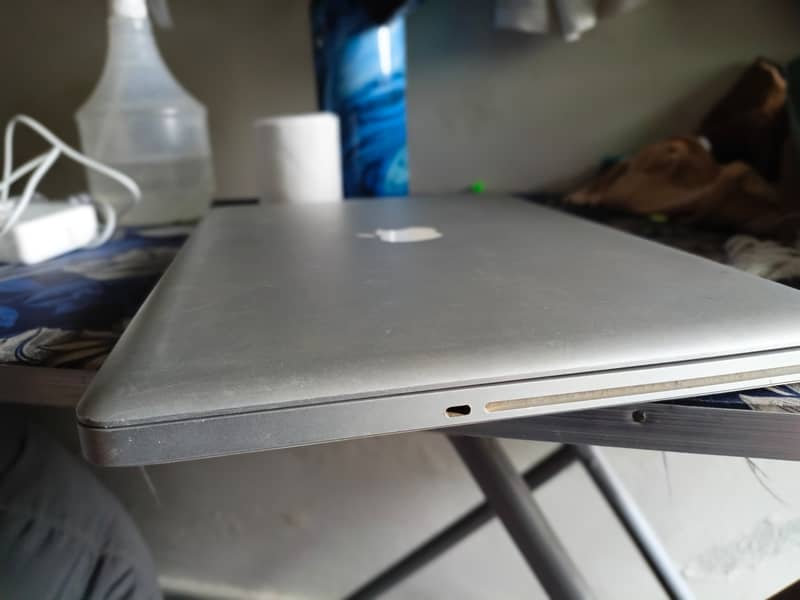 Apple Macbook Pro 2011 6