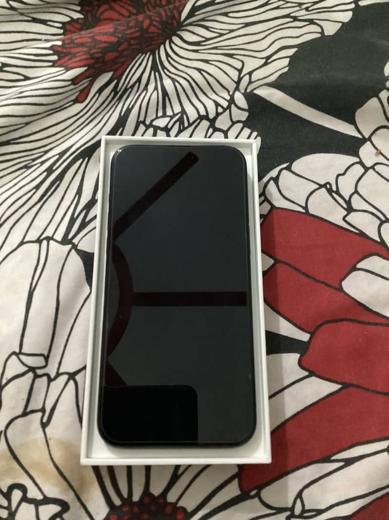 Iphone 15 pro max black 100 health 5