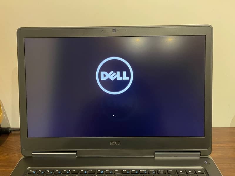 Dell Precision 7710 Workstation aka Gaming laptop 1