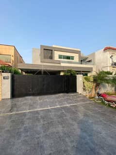 One kanal Slighty Used House Availaable For Sale 0