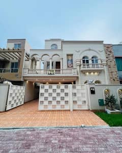 10 Marla Brand New House Availaable For Sale Prime Location 0