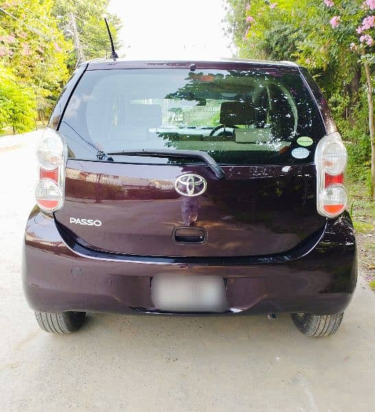 Toyota Passo 2012 1