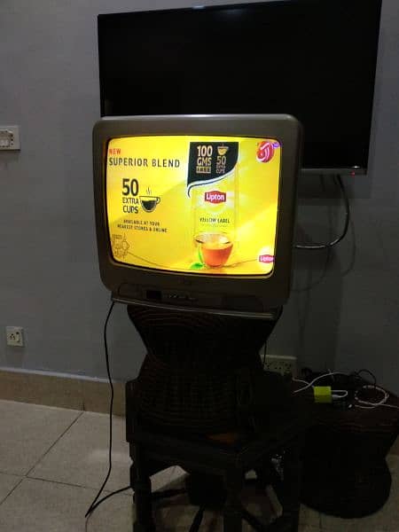 Television with trolly 5