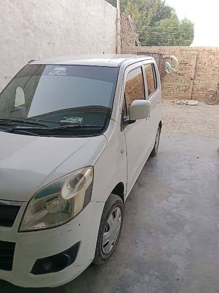 Suzuki Wagon R 2017 1