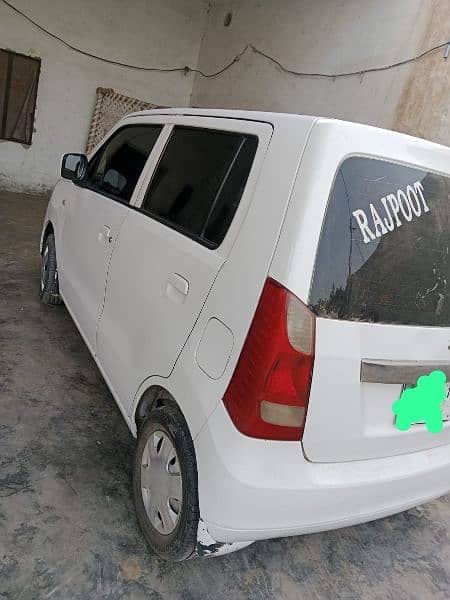 Suzuki Wagon R 2017 9