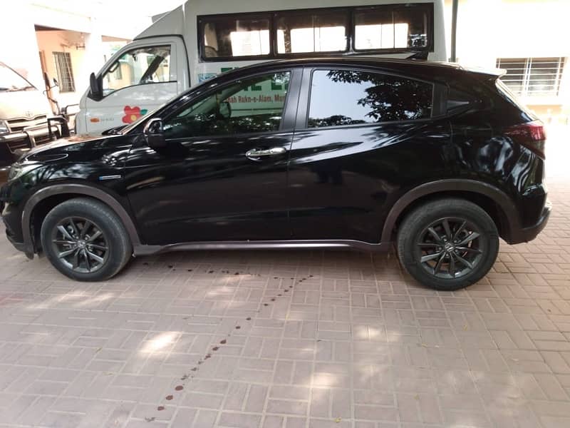 Honda Vezel 2018 12