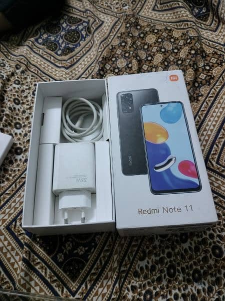 Xiaomi REDME NOTE 11 COMPLETE BOX ORiginal charger only glass chamged 9