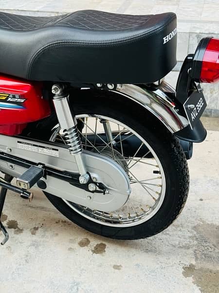 honda 125 2024 8