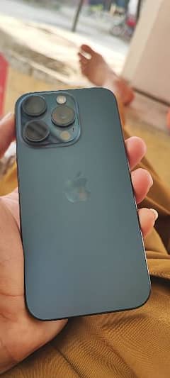 iphone 15 pro non pta 256gb Whatsapp and contact num 03332528090