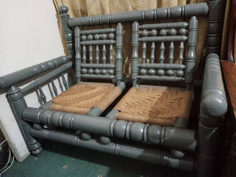 2 seater traditional sofa (2pc) 3