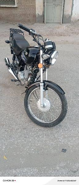 SUZUKI Gs 150 2