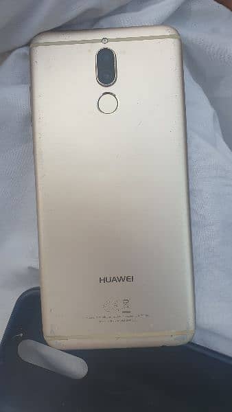 Huawei Mate 10 Lite 4