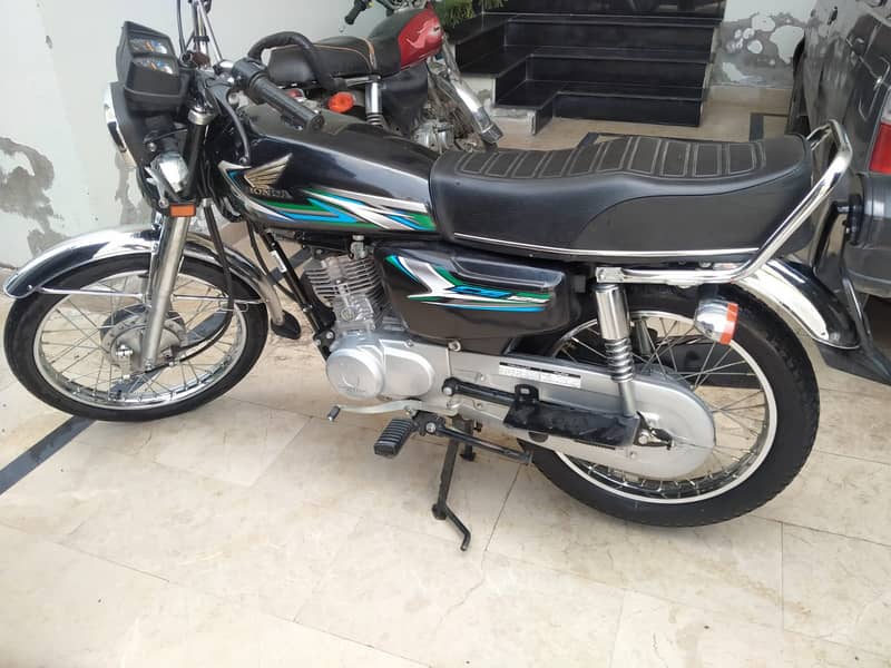 Honda CG 125 2023 1