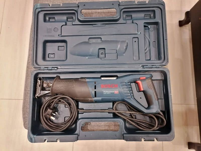 BOSCH Professional GSA 1100 E Heavy Duty Reciprocating Saw 1