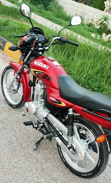 Suzuki GD 110s 2024 7