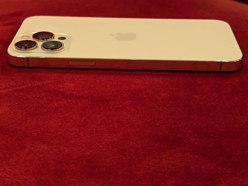 IPHONE 13 PRO MAX 128GB FACTORY UNLOCK IN SUPERB MINT CONDITION 6